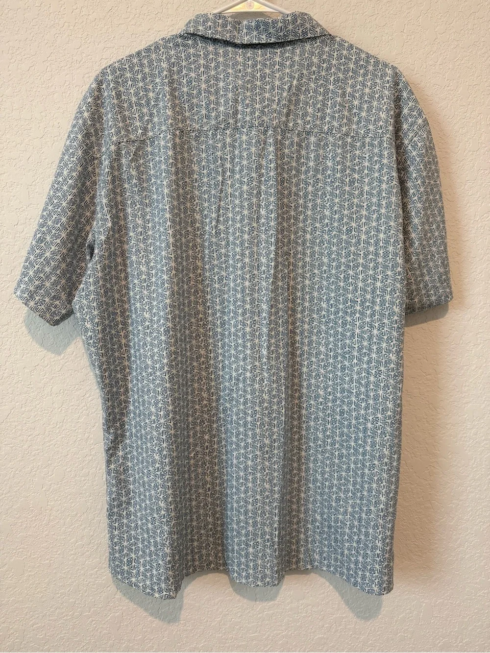 Kuhl Men's Light Blue Patterned Short-Sleeve Button-Down Shirt